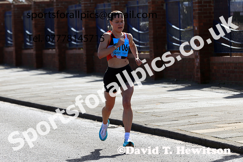 Senior womens Northern 6 Stage Road Relay, 2025 Northern 12 and 6 Stage Road Relays and Junior 5k, Redcar. Photo: David T. Hewitson/Sports for All Pics